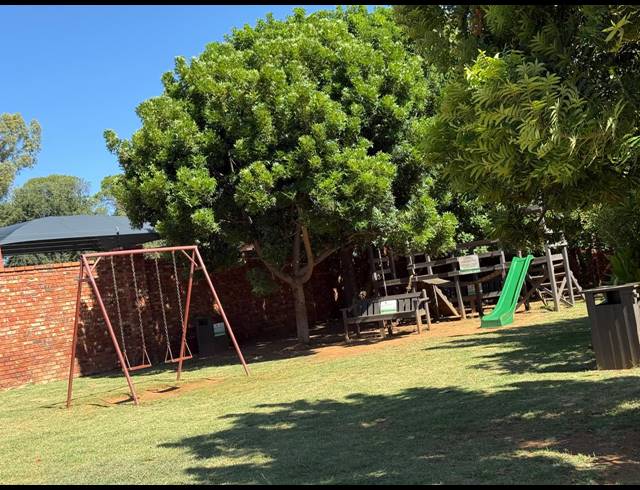 3 BEDROOM TOWNHOUSE FOR SALE IN WATERVAL EAST
